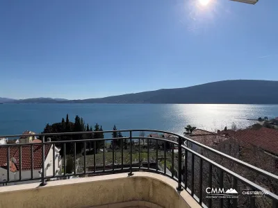 Apartment for sale in Herceg Novi with sea view
